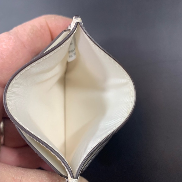 Tory Burch EMERSON SLIM CARD CASE IVORY - Picture 7 of 8